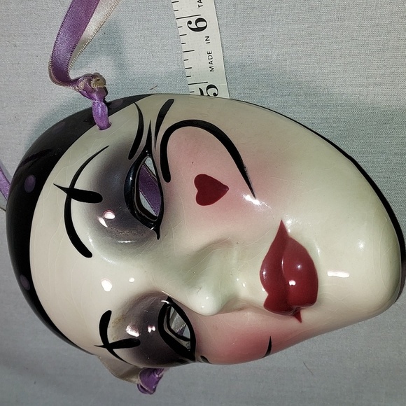 Vintage Hand Painted Ceramic Carnival Face Wall Mask Heart Design - Picture 6 of 8